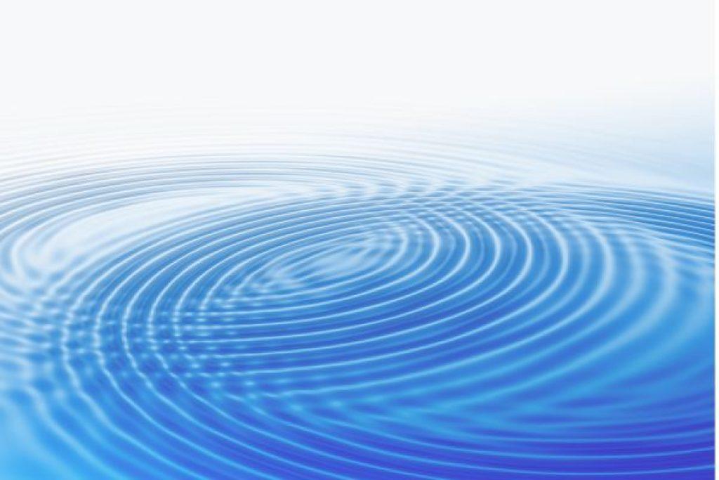 Onde sur la surface de l'eau